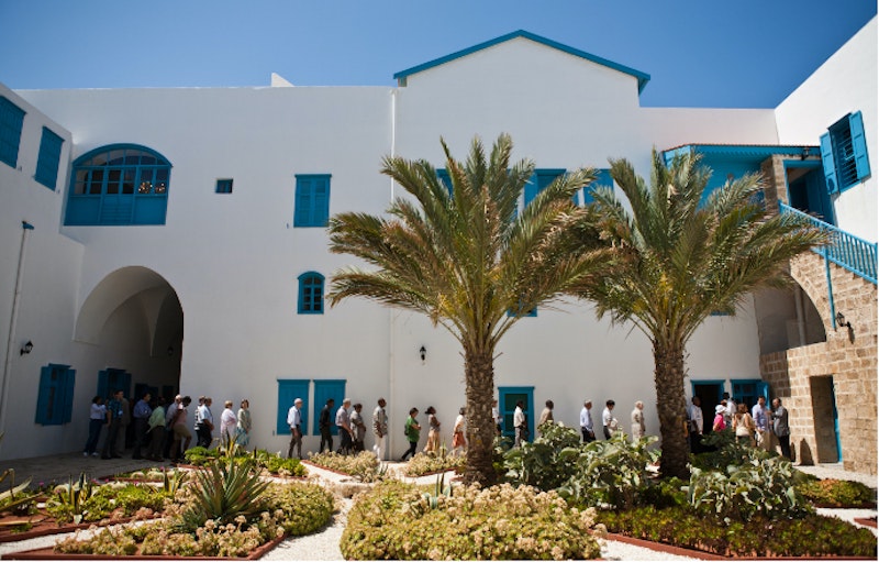 pilgrims in the yard of the house of abdullah-pasha